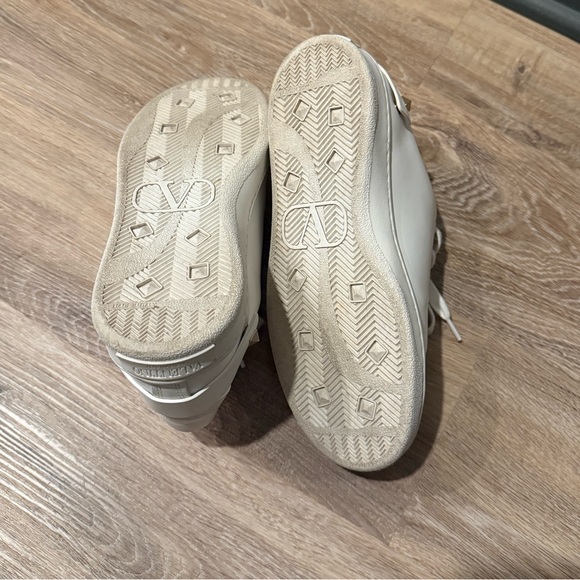 Valentino Garavani 25mm Backnet Sneaker 6.5 - Picture 15 of 15